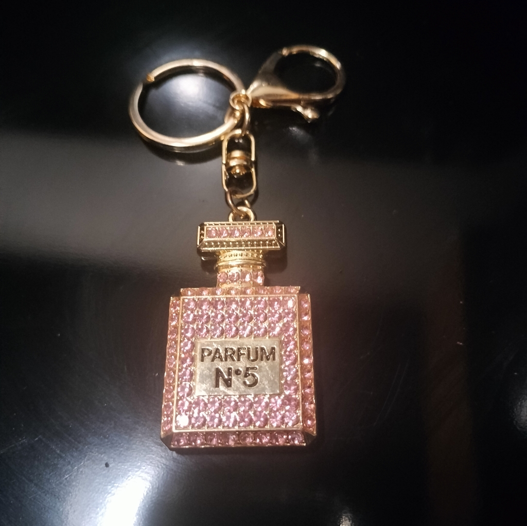 No5 Parfum Perfume Bottle Keychain Pink